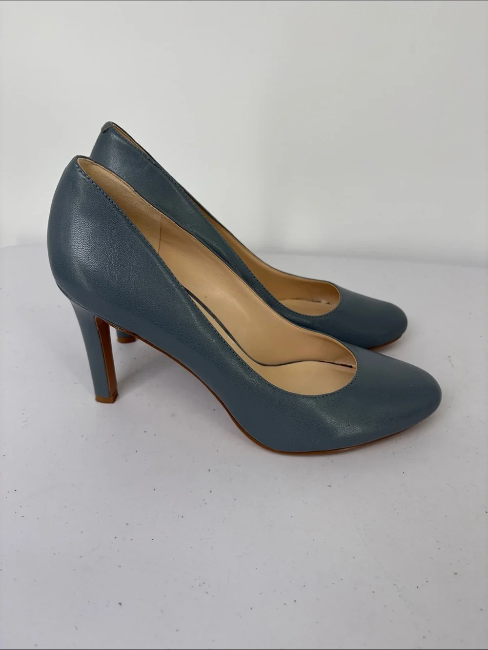 🐦‍⬛ Nine West  Leather grey Round-Toe Pumps 4”